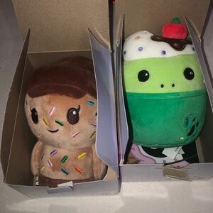 Moriah Elizabeth plushie